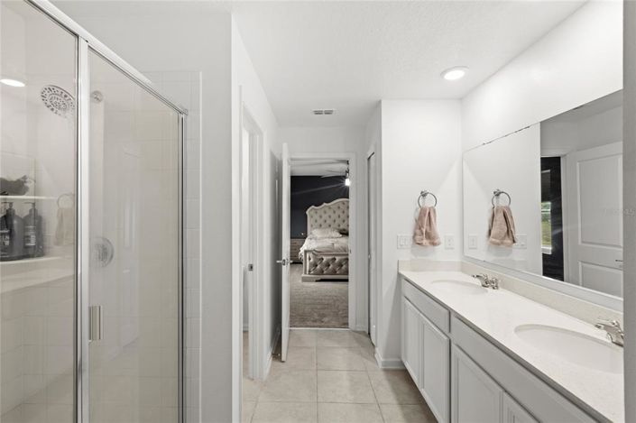 Image No.17-4 Bed Property for sale