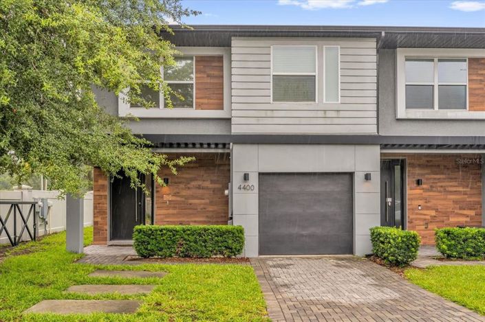 Image No.1-4 Bed Townhouse for sale
