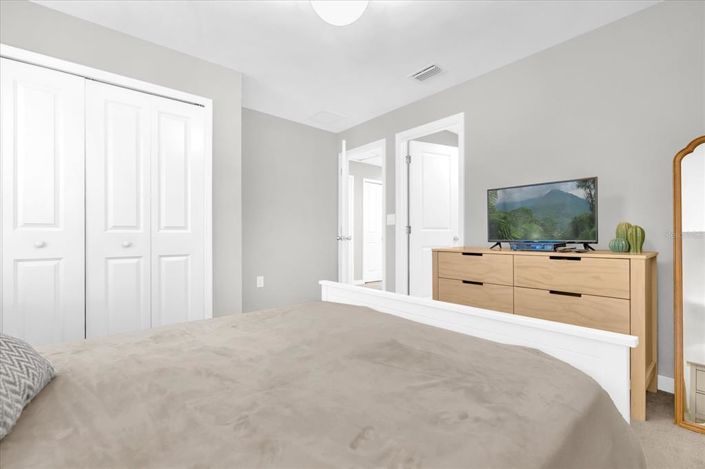 Image No.15-4 Bed Townhouse for sale