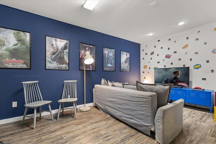 Image No.17-4 Bed Townhouse for sale