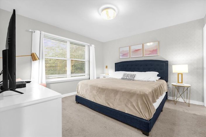 Image No.25-4 Bed Townhouse for sale