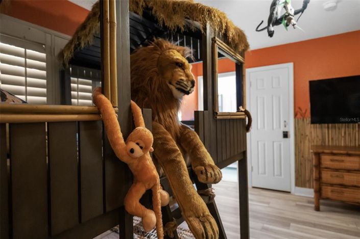 Image No.24-3 Bed Property for sale