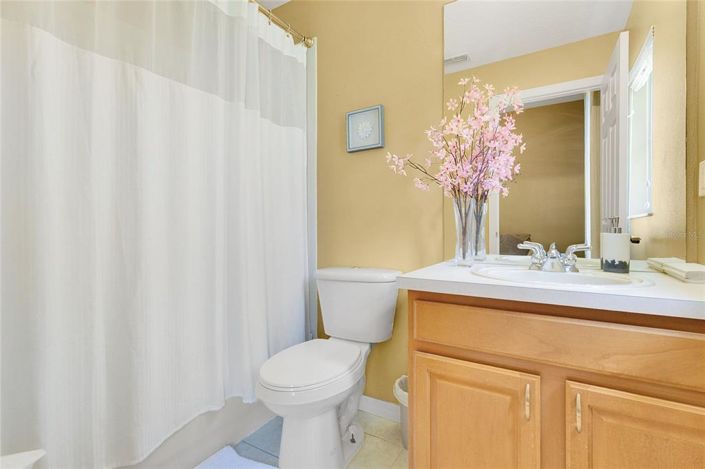 Image No.20-5 Bed Property for sale