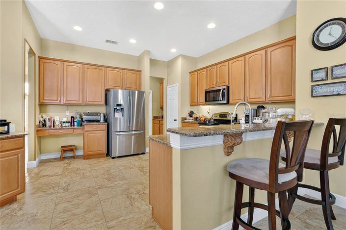 Image No.8-5 Bed Property for sale