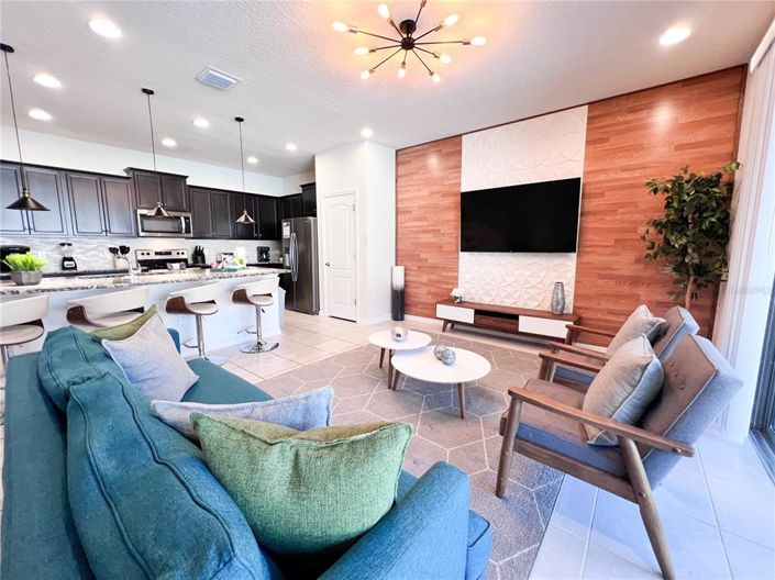 Image No.11-5 Bed Townhouse for sale