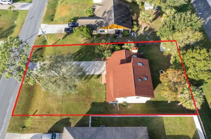 Image No.4-Propriété de 4 chambres à vendre à Kissimmee