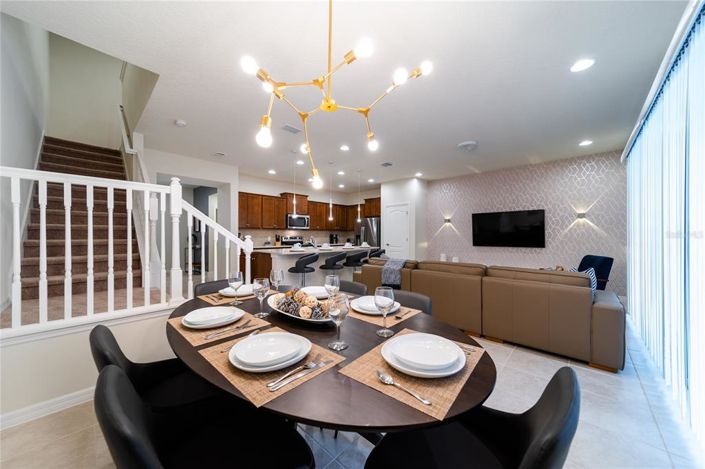 Image No.1-5 Bed Townhouse for sale