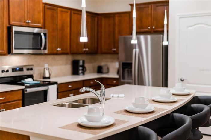 Image No.11-5 Bed Townhouse for sale