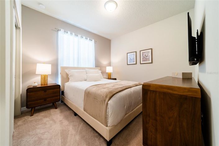 Image No.18-5 Bed Townhouse for sale