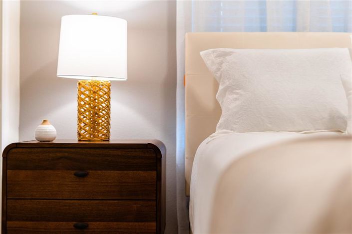 Image No.36-5 Bed Townhouse for sale