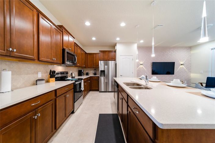 Image No.9-5 Bed Townhouse for sale