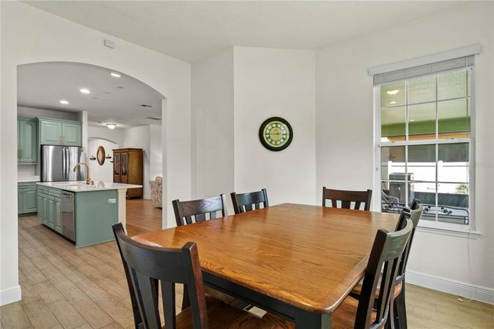 Image No.14-4 Bed Property for sale