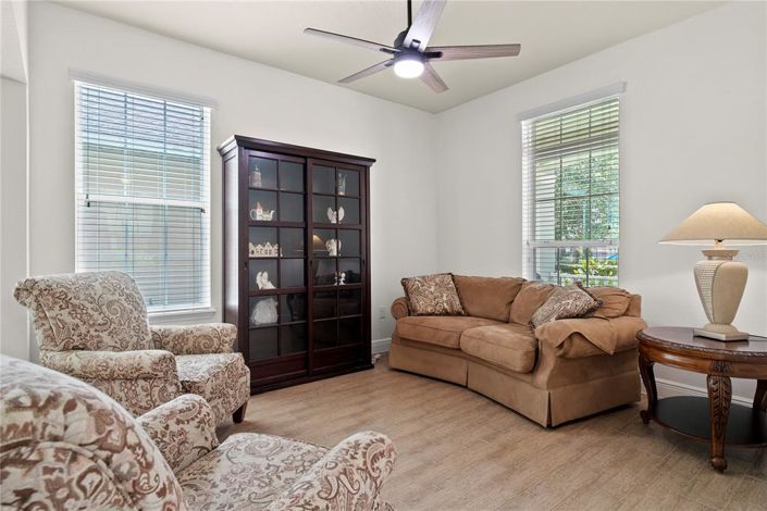 Image No.7-4 Bed Property for sale