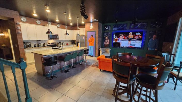 Image No.11-5 Bed Townhouse for sale