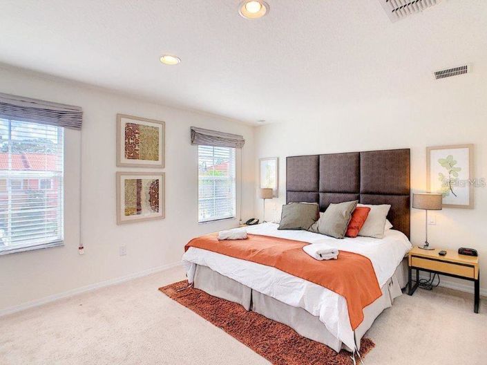 Image No.17-3 Bed Townhouse for sale