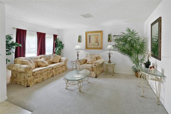 Image No.8-4 Bed Property for sale