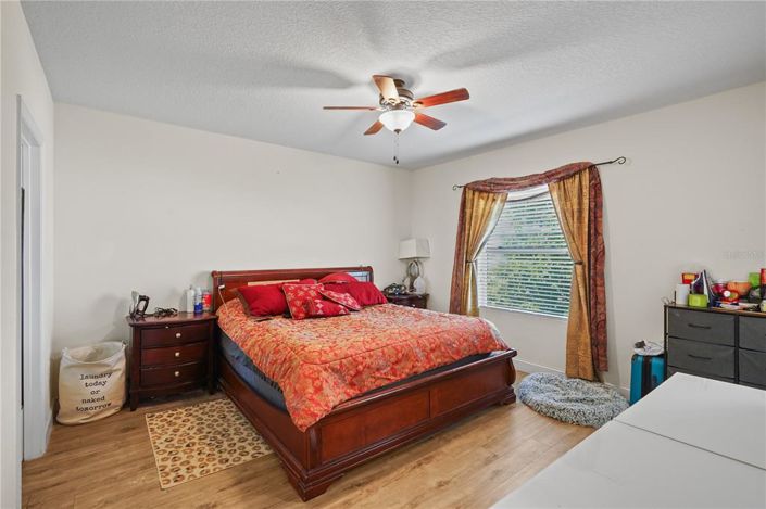 Image No.12-3 Bed Townhouse for sale