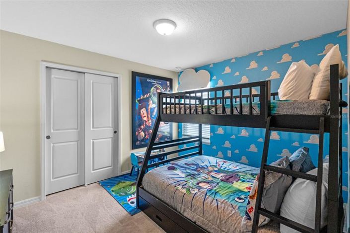 Image No.33-10 Bed Property for sale