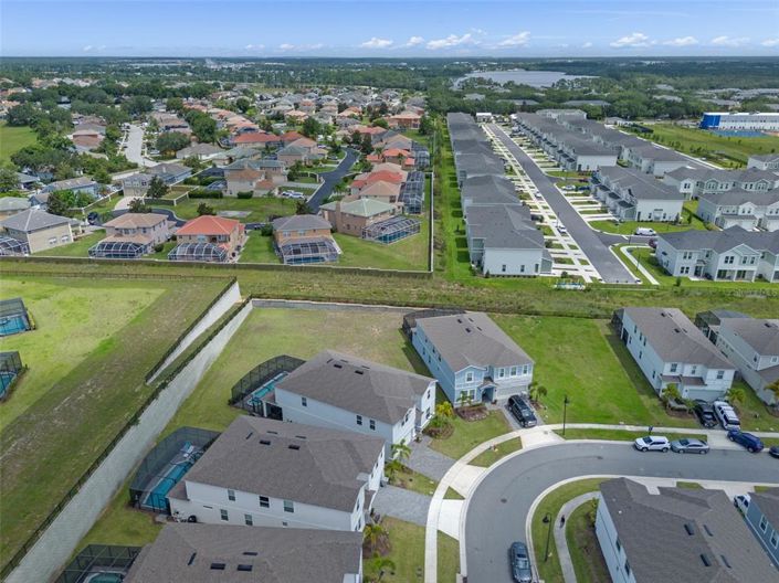 Image No.65-10 Bed Property for sale