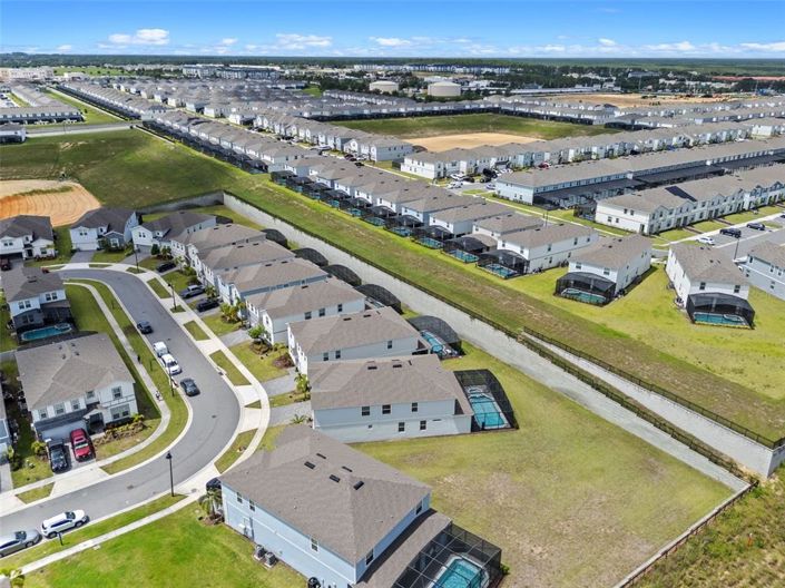 Image No.69-10 Bed Property for sale