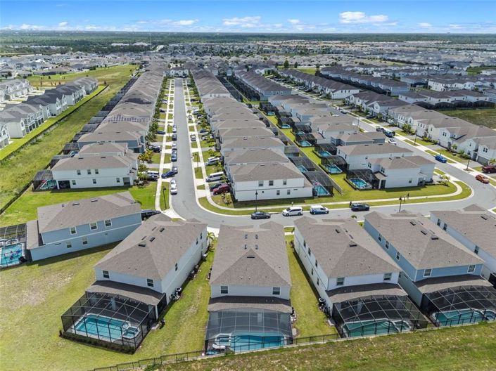 Image No.73-10 Bed Property for sale