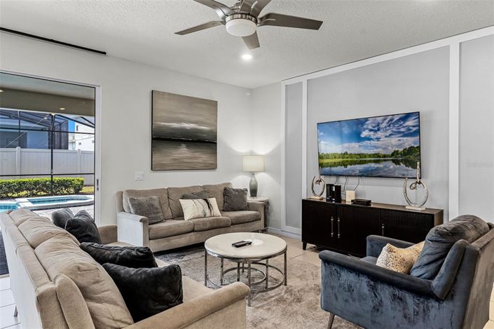 Image No.10-10 Bed Property for sale