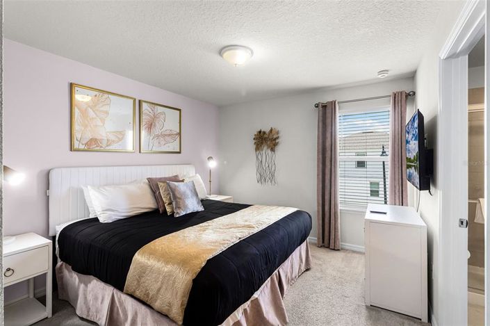 Image No.36-10 Bed Property for sale