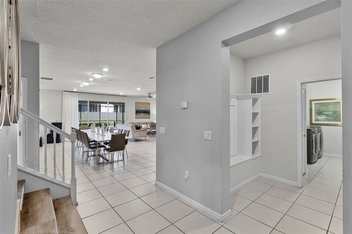 Image No.6-10 Bed Property for sale