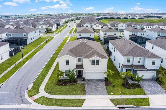 Image No.65-10 Bed Property for sale