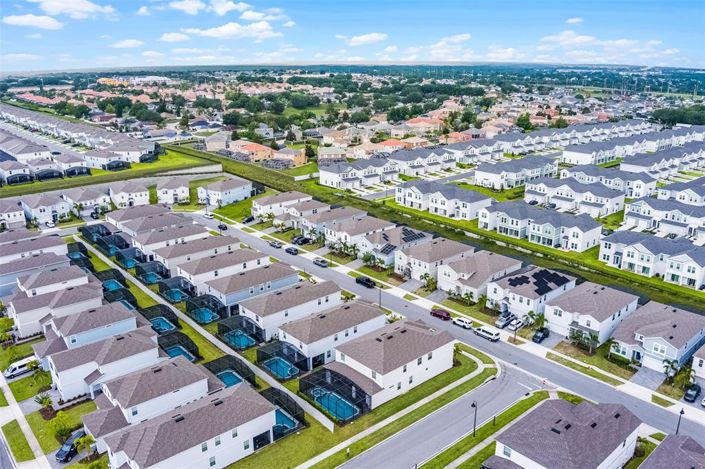 Image No.69-10 Bed Property for sale