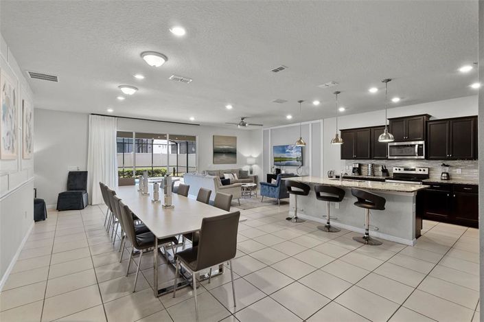 Image No.7-10 Bed Property for sale