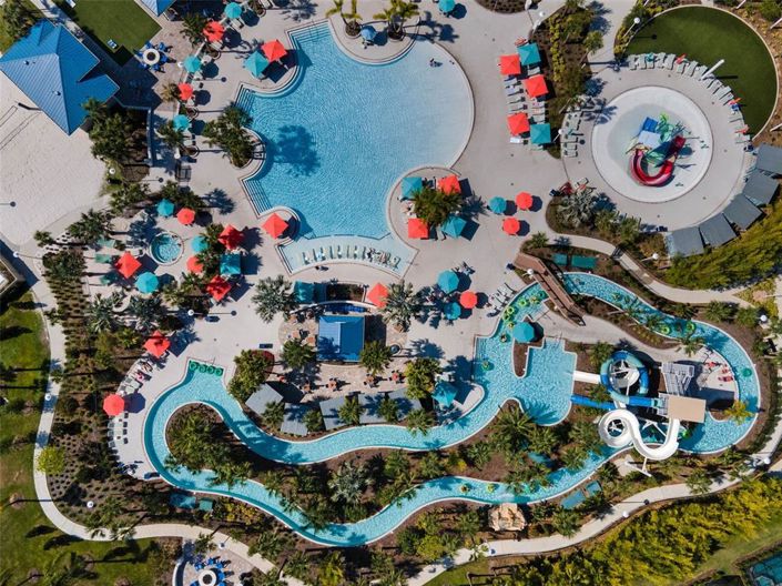 Image No.73-10 Bed Property for sale