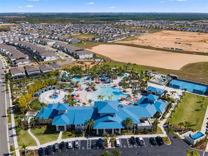 Image No.82-10 Bed Property for sale