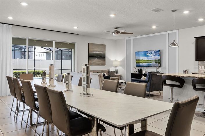 Image No.9-10 Bed Property for sale