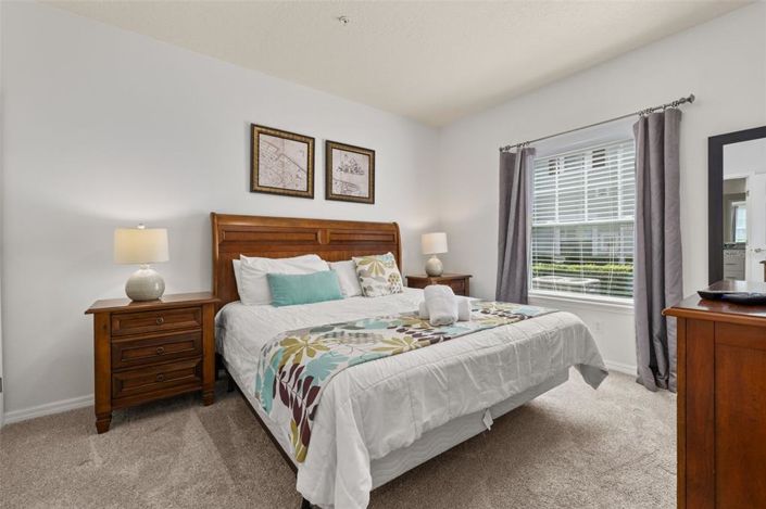 Image No.17-4 Bed Townhouse for sale