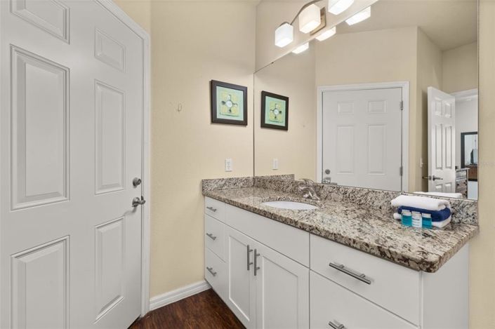 Image No.22-4 Bed Townhouse for sale