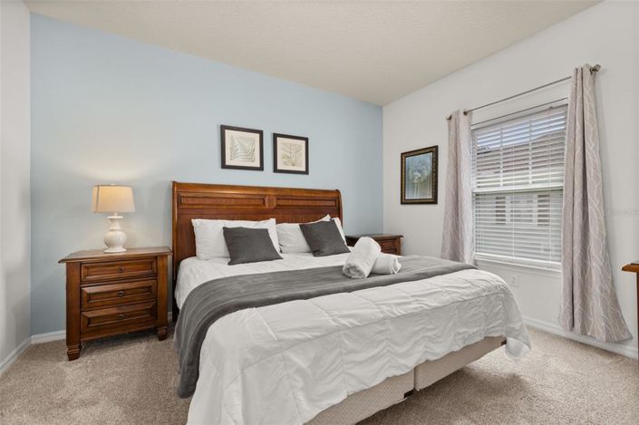 Image No.25-4 Bed Townhouse for sale