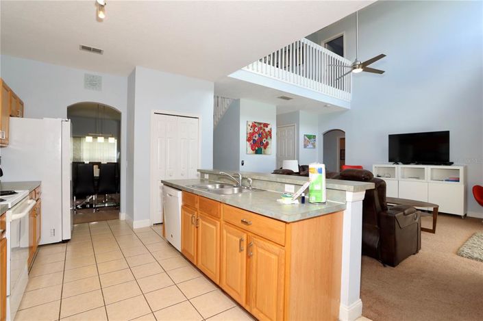 Image No.18-5 Bed Property for sale