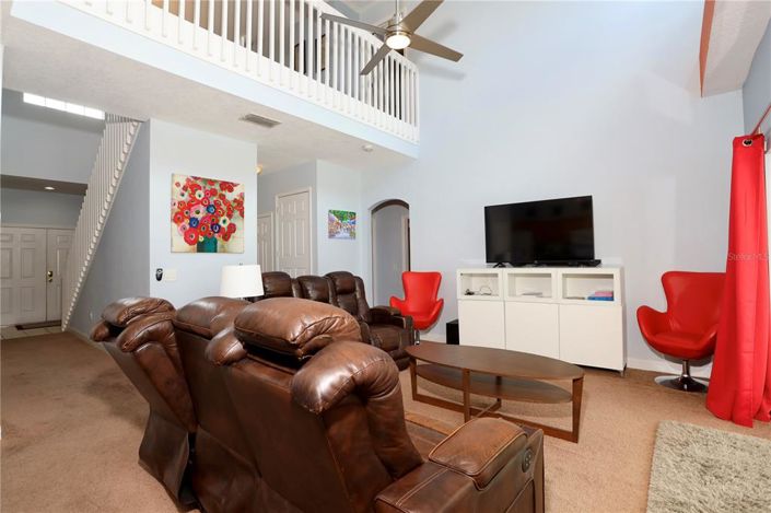 Image No.19-5 Bed Property for sale