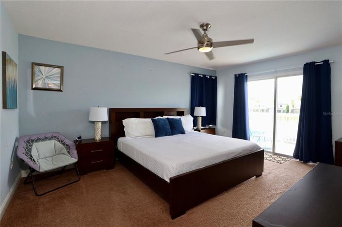 Image No.30-5 Bed Property for sale