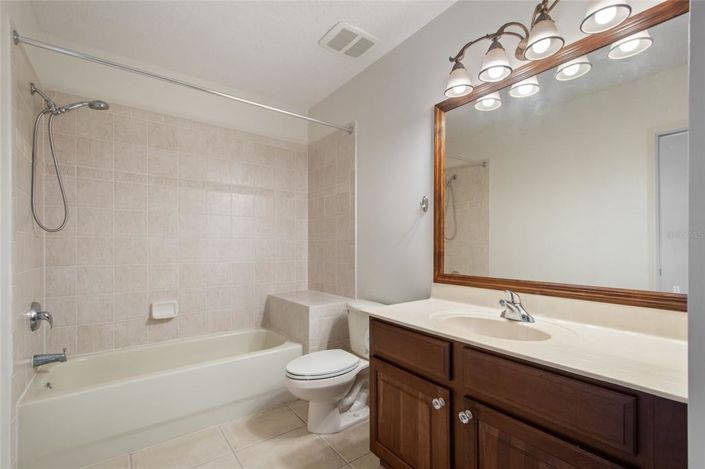 Image No.10-3 Bed Property for sale