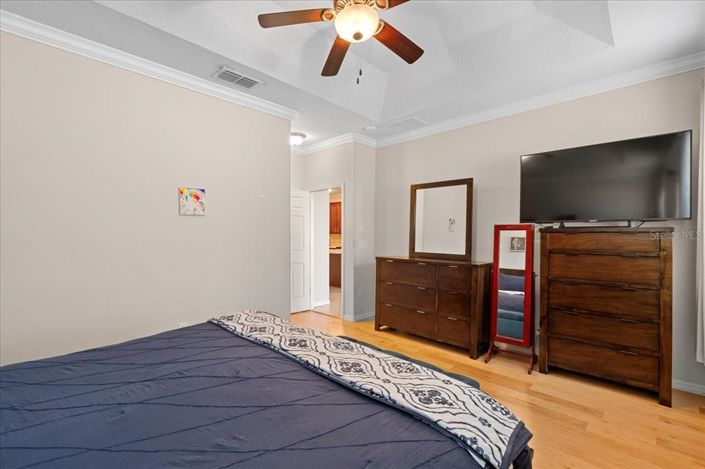 Image No.20-3 Bed Property for sale