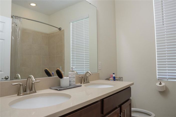 Image No.13-4 Bed Property for sale