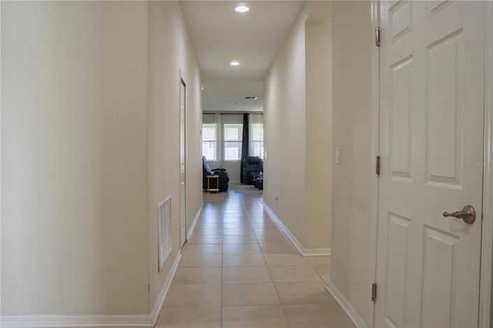 Image No.2-4 Bed Property for sale