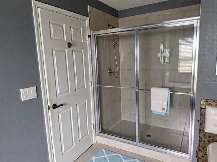 Image No.12-4 Bed Property for sale