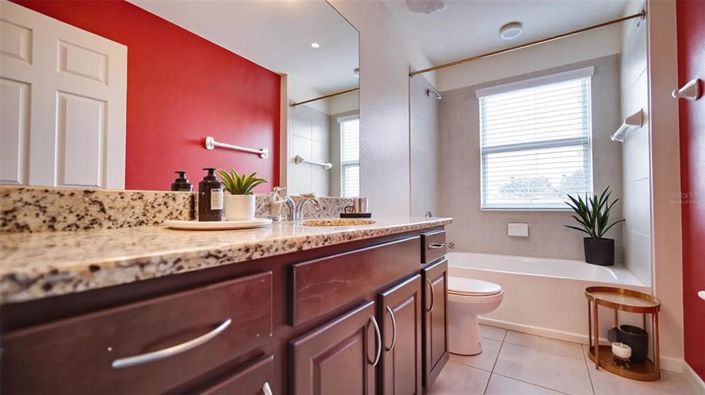 Image No.15-4 Bed Property for sale