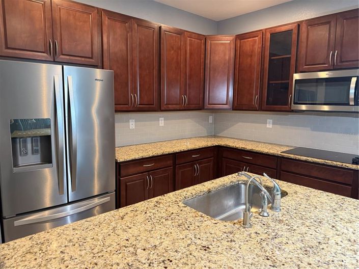 Image No.5-4 Bed Property for sale