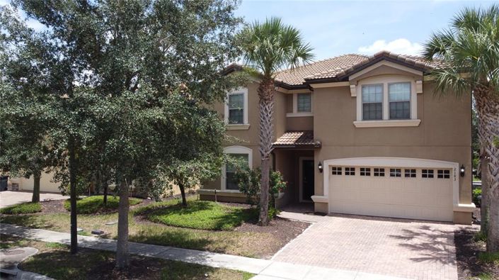 Image No.2-9 Bed Property for sale