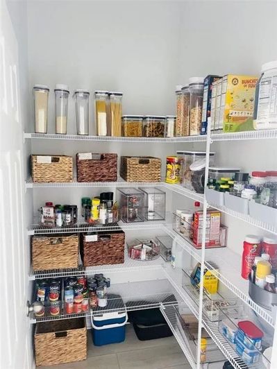 Image No.10-4 Bed Property for sale