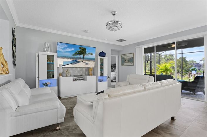 Image No.14-4 Bed Property for sale